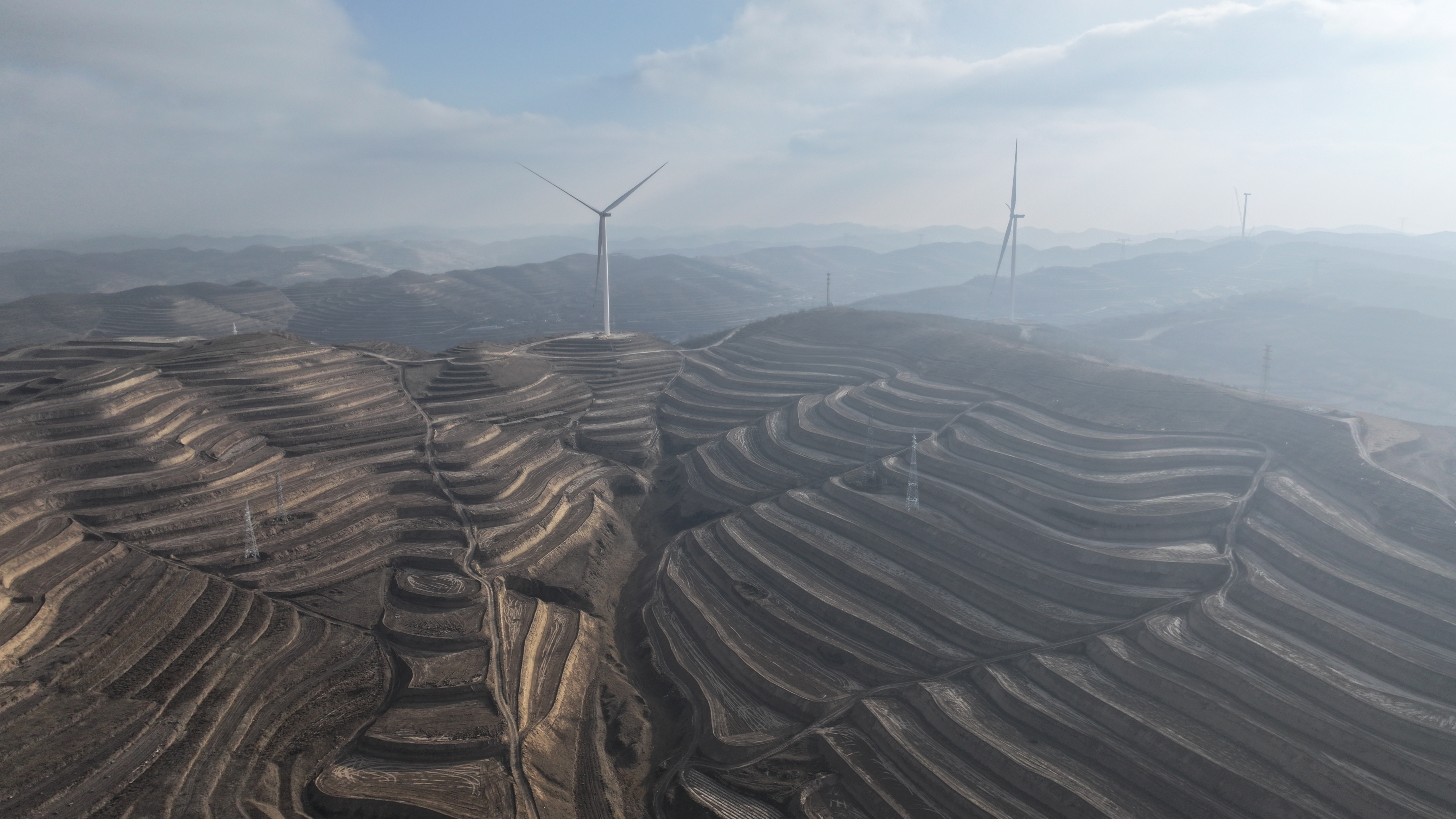 田間路串起豐產(chǎn)田