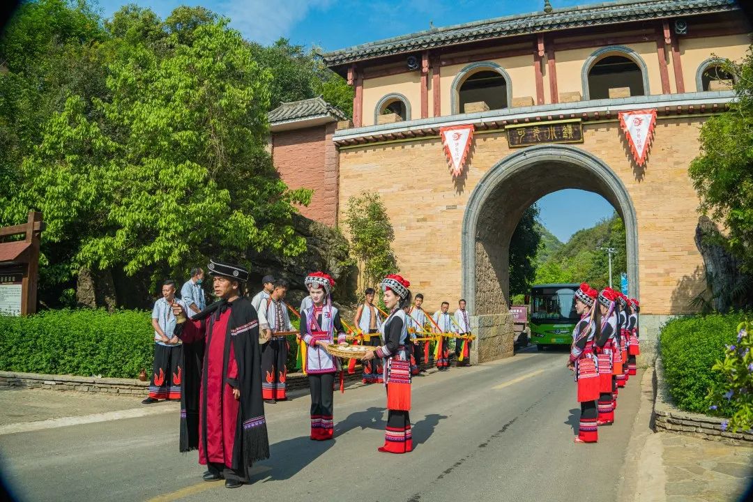 弥勒阿细人古老神秘的“祭密枝”