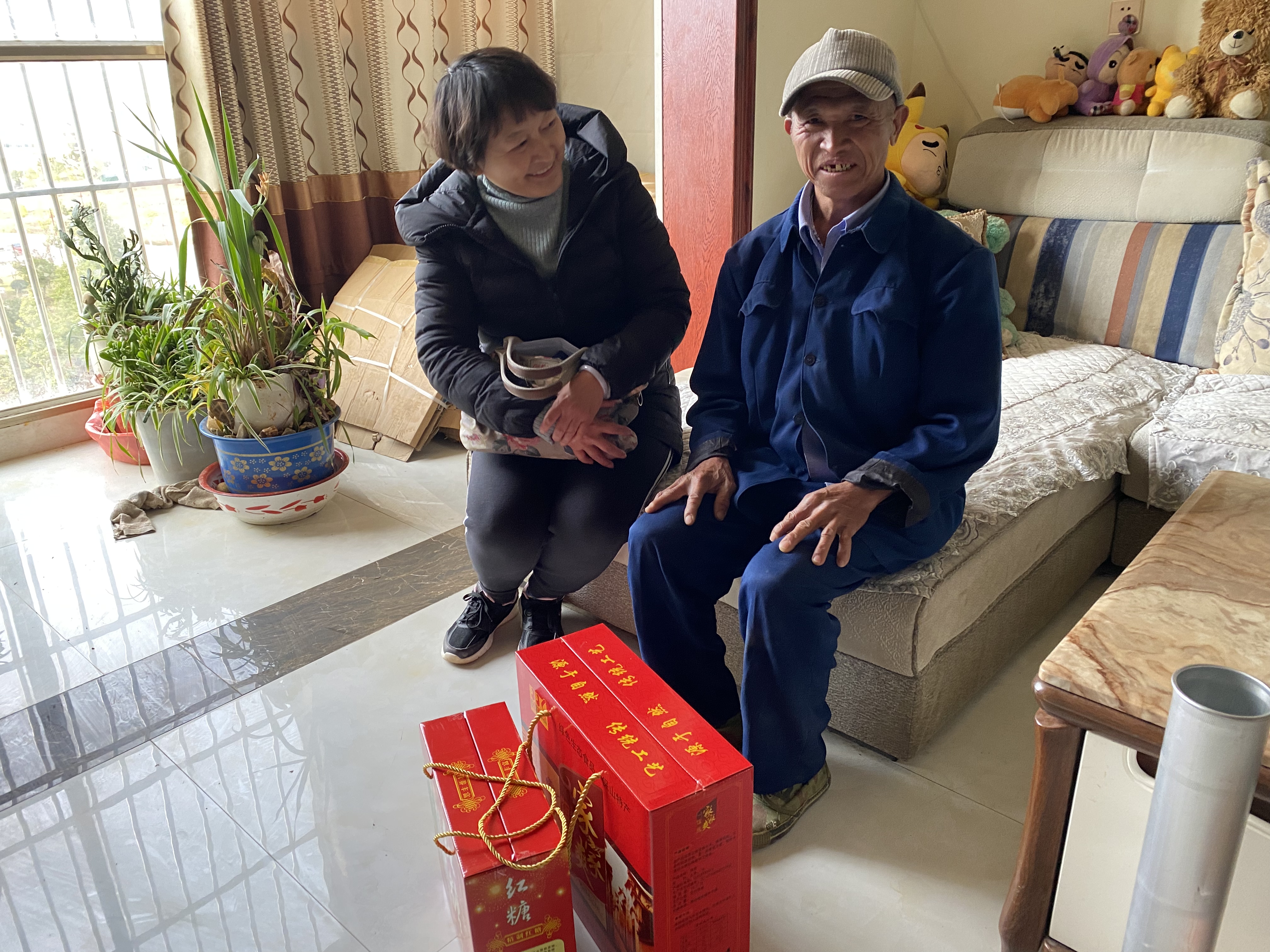 入户慰问 (4).jpg