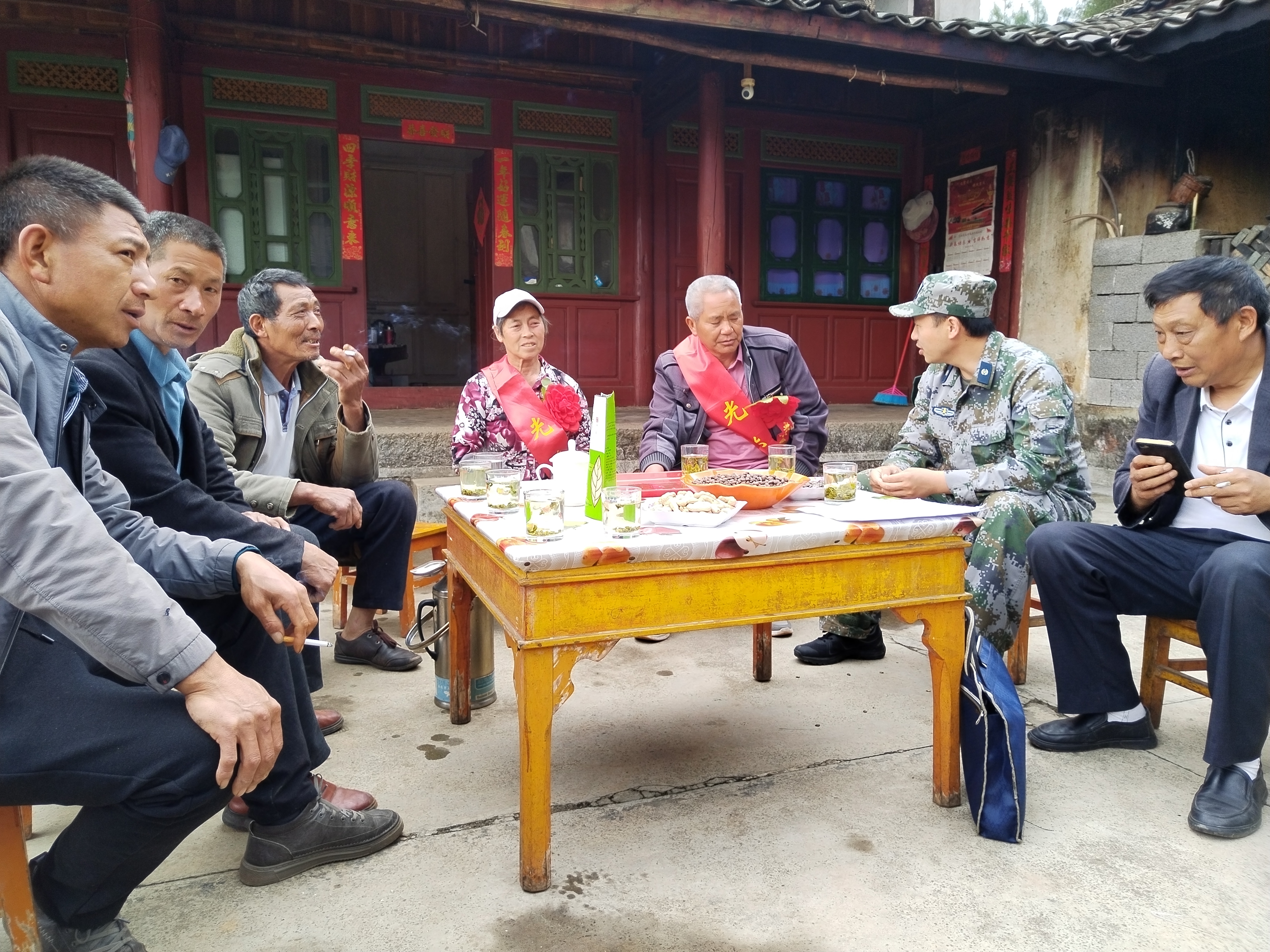 (图片)喜报送到家 慰问暖人心 (2).jpg