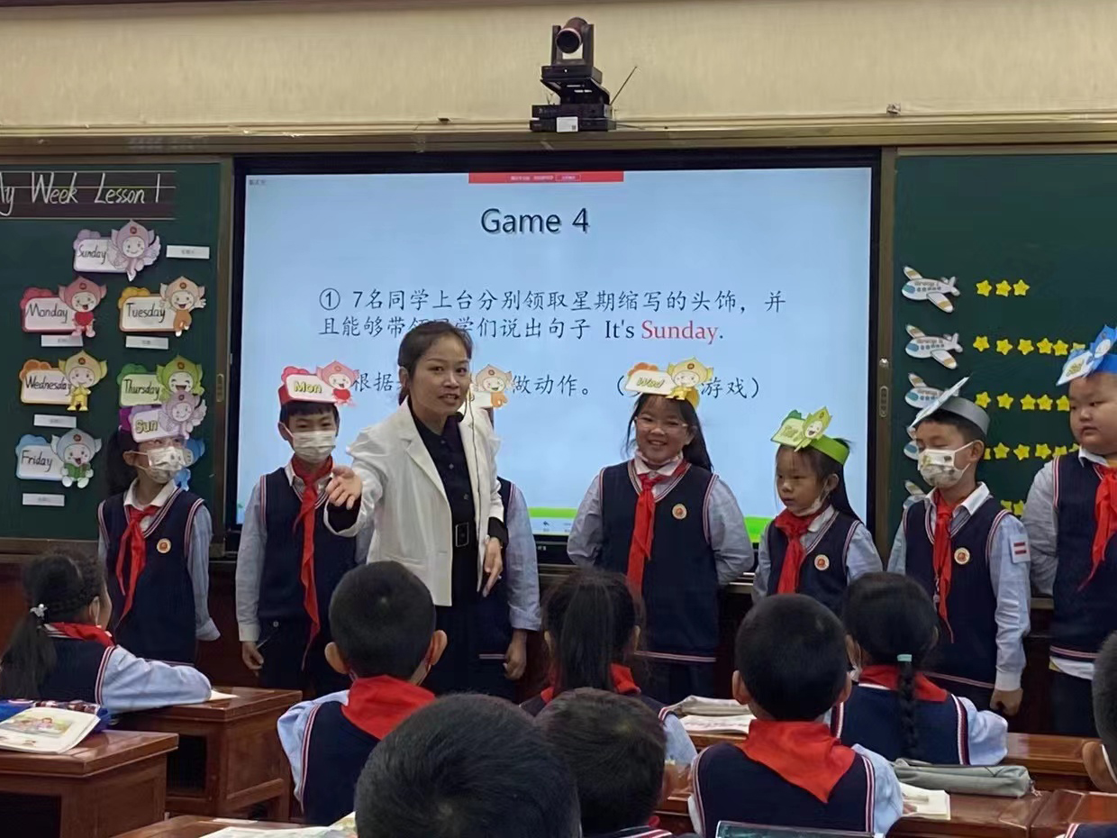 实验小学优质课评比1.jpg