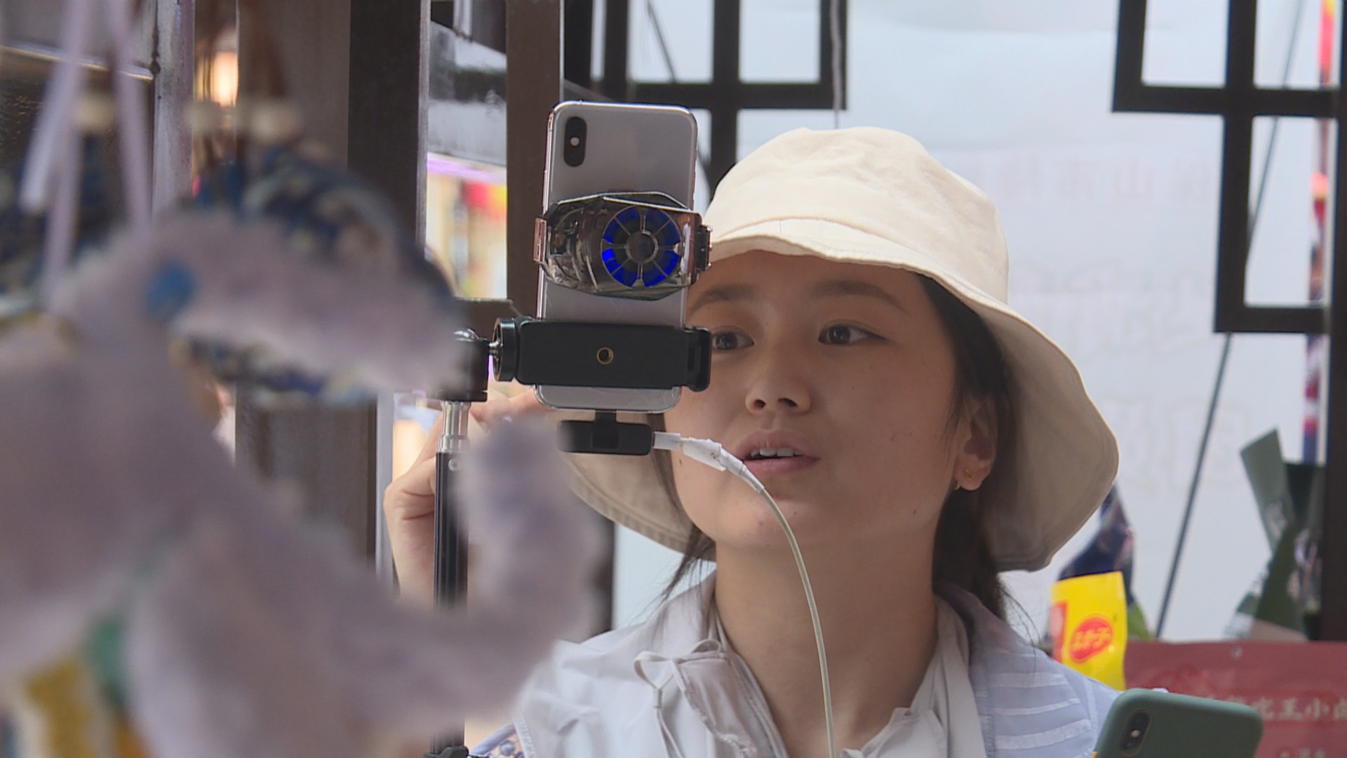 促消费 增活力 助发展 青创市集炫酷出力.jpg