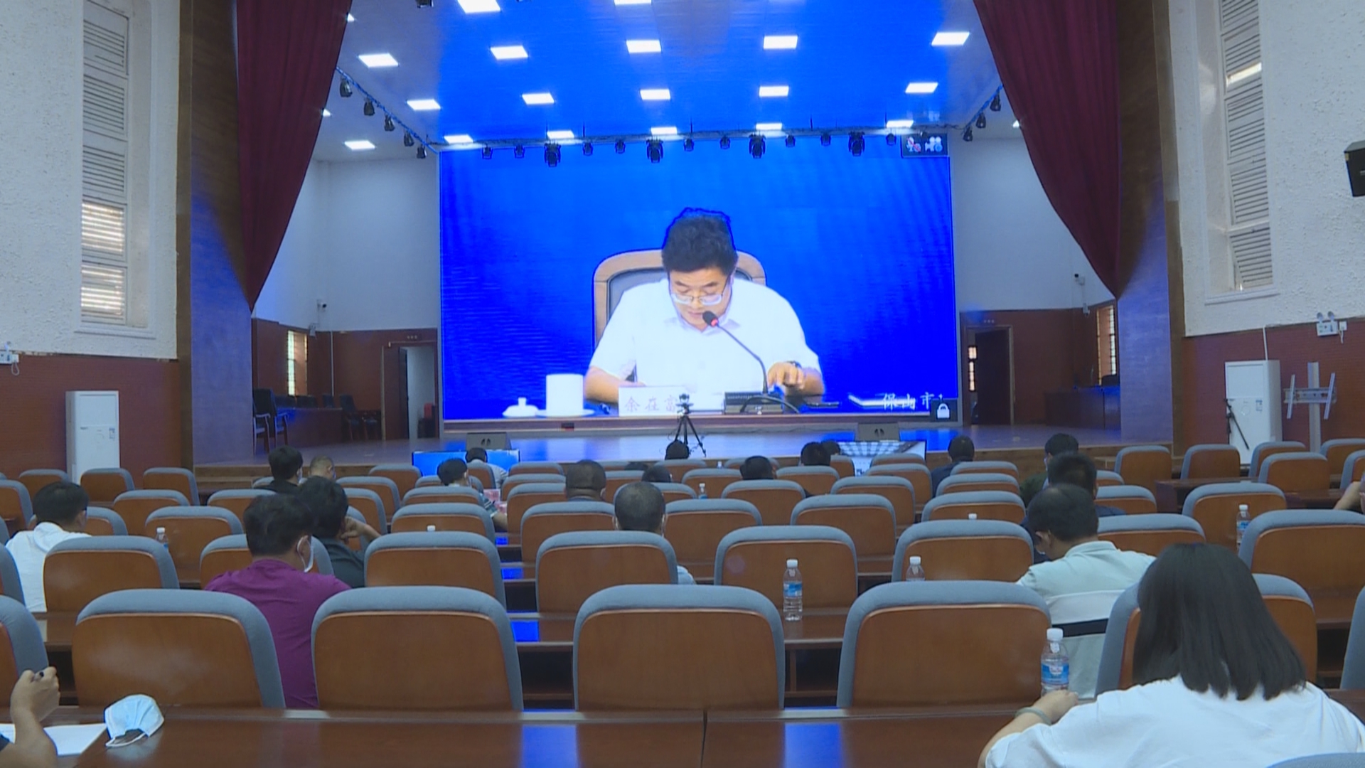 烤烟视频会.jpg