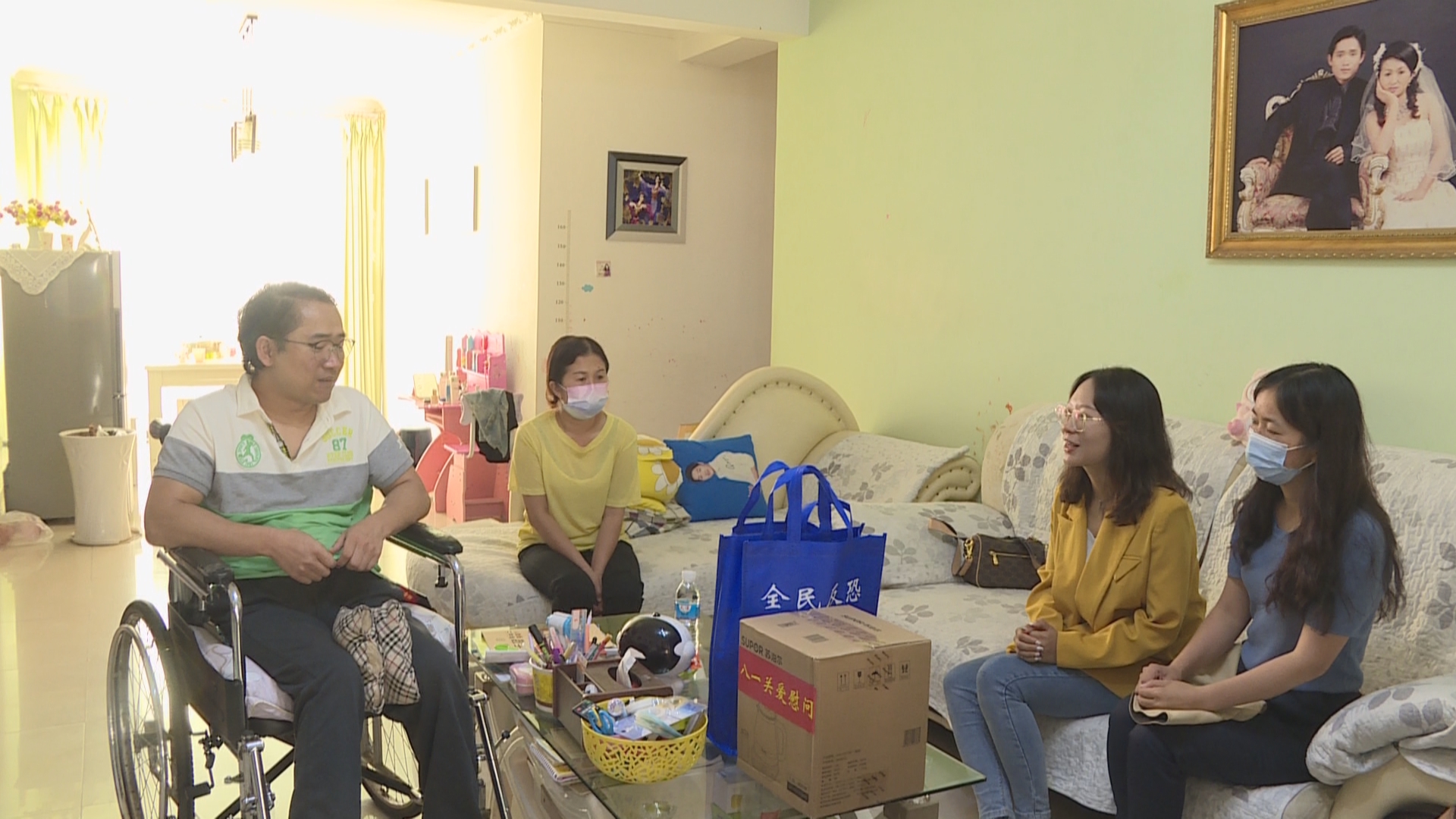 我区慰问退役军人和伤残军人 (3).jpg