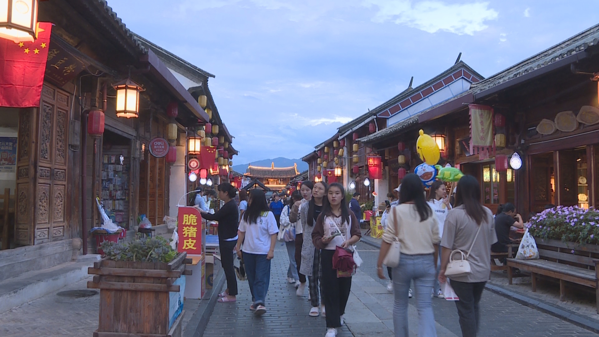 国庆小长假：打卡青龙街 家门口过节012.jpg