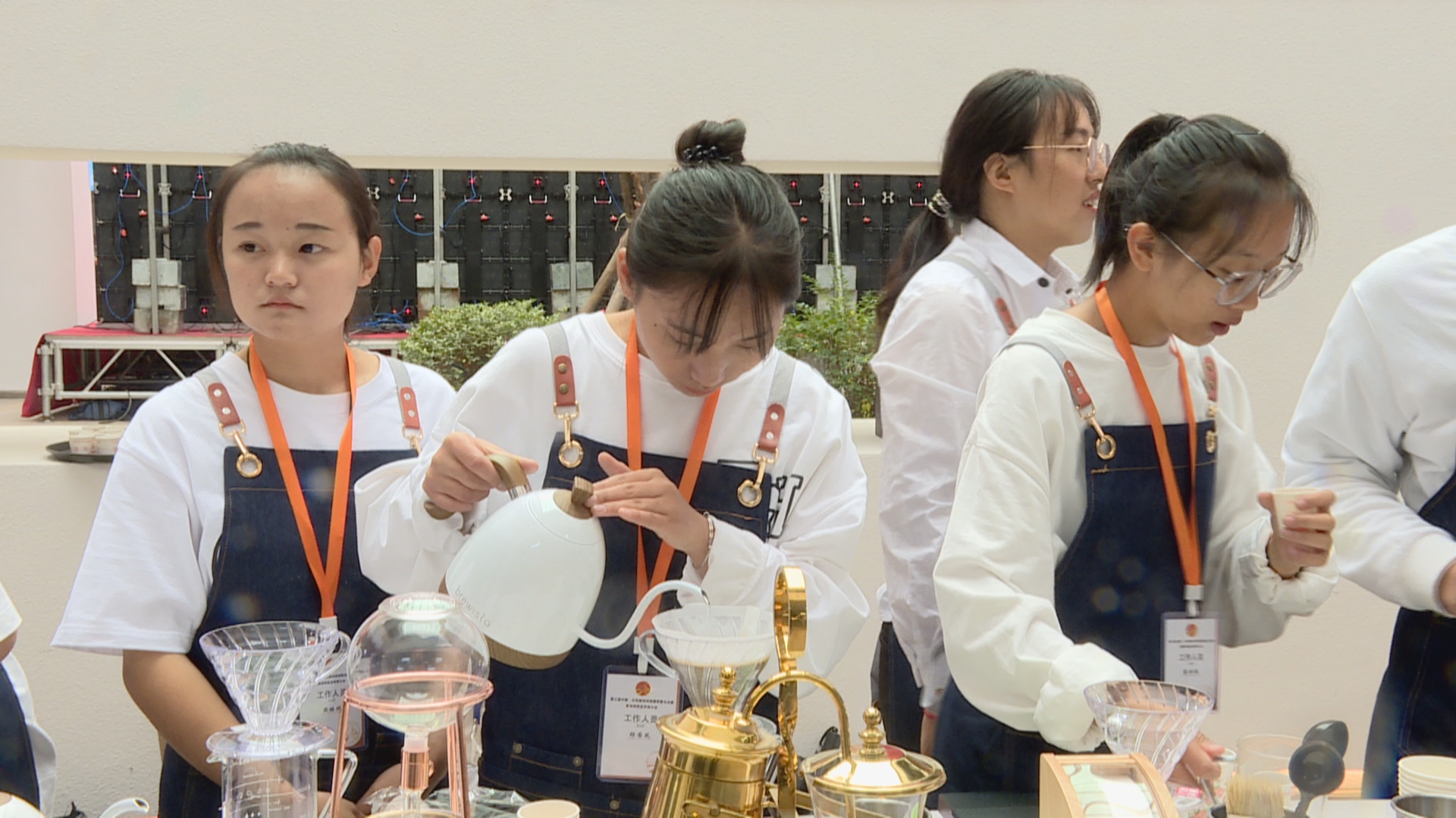 第三届中国云南咖啡烘焙精英赛总决赛暨咖啡新品种推介会在我区举行03.jpg