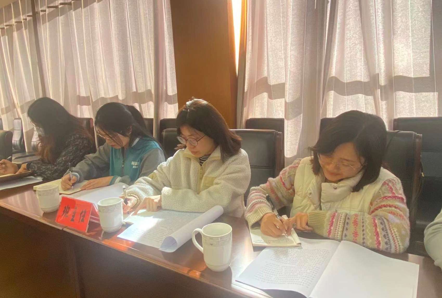 省侨联副主席徐盛兴一行调研我区“珍珠班”办学项目 (3).jpg