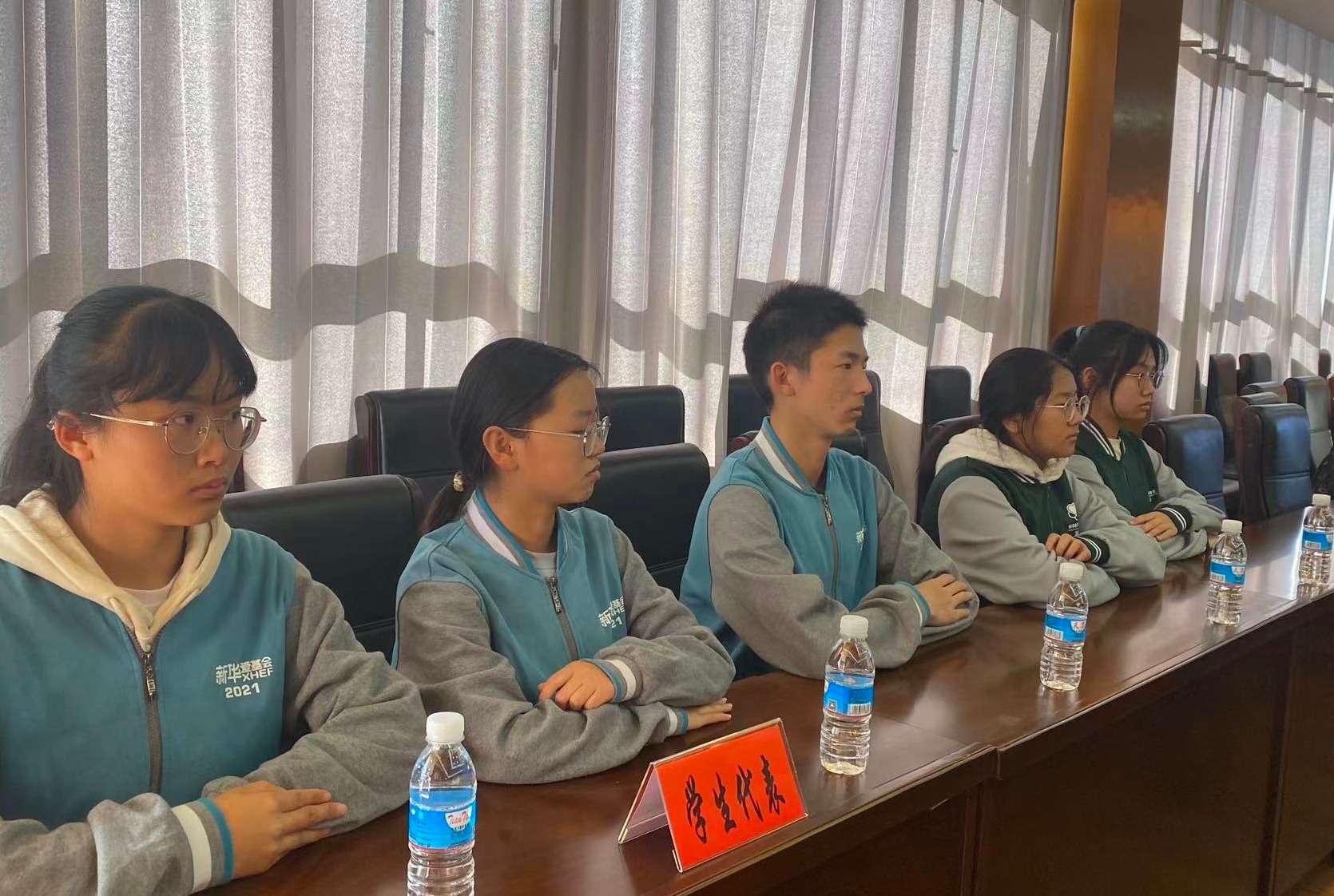 省侨联副主席徐盛兴一行调研我区“珍珠班”办学项目 (4).jpg