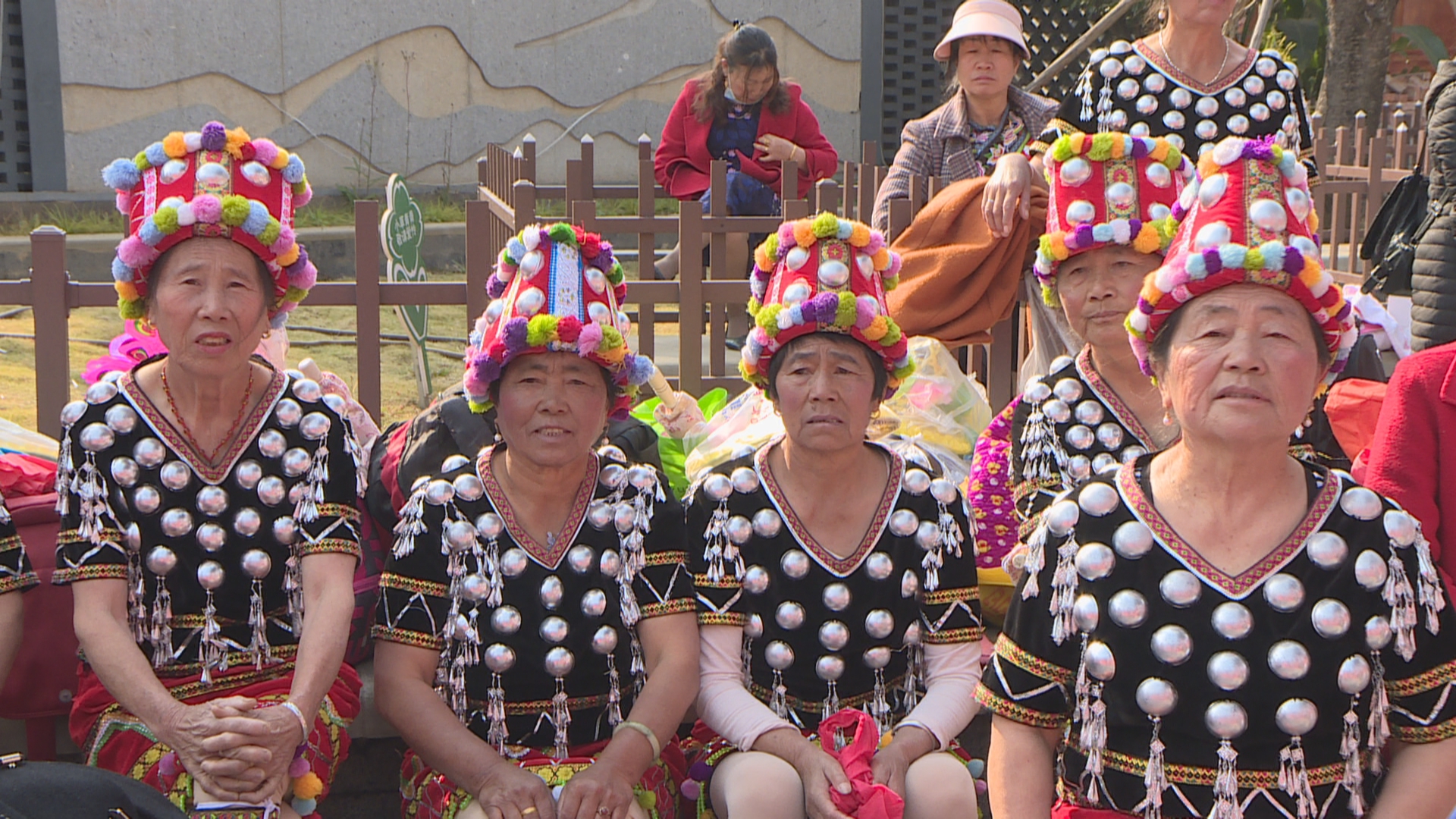 板桥古镇里的“三八”节：彰显新时代女性风采(2).jpg