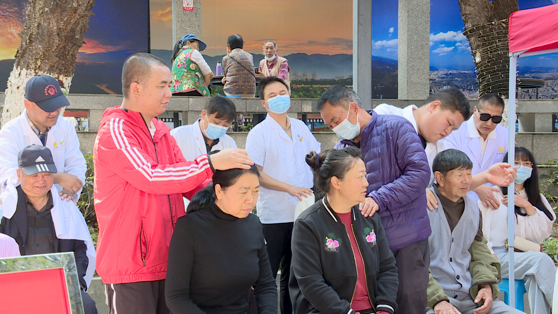我区举行第33次全国助残日主题活动(13)0.png