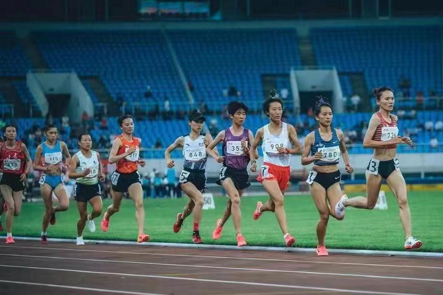 宁夏运动员获女子3000米障碍赛铜牌！