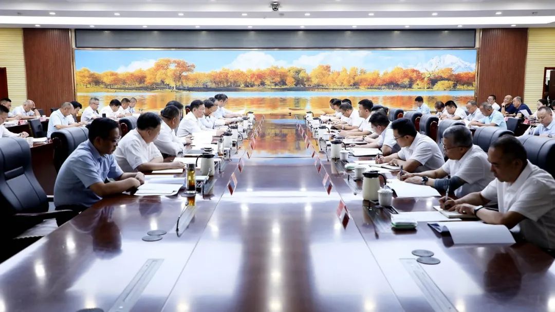 师市召开国有企业座谈会