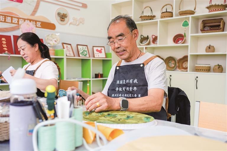 “绳”采飞扬的七旬编织达人