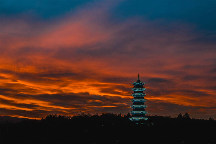 尚善塔晚霞大景.jpg